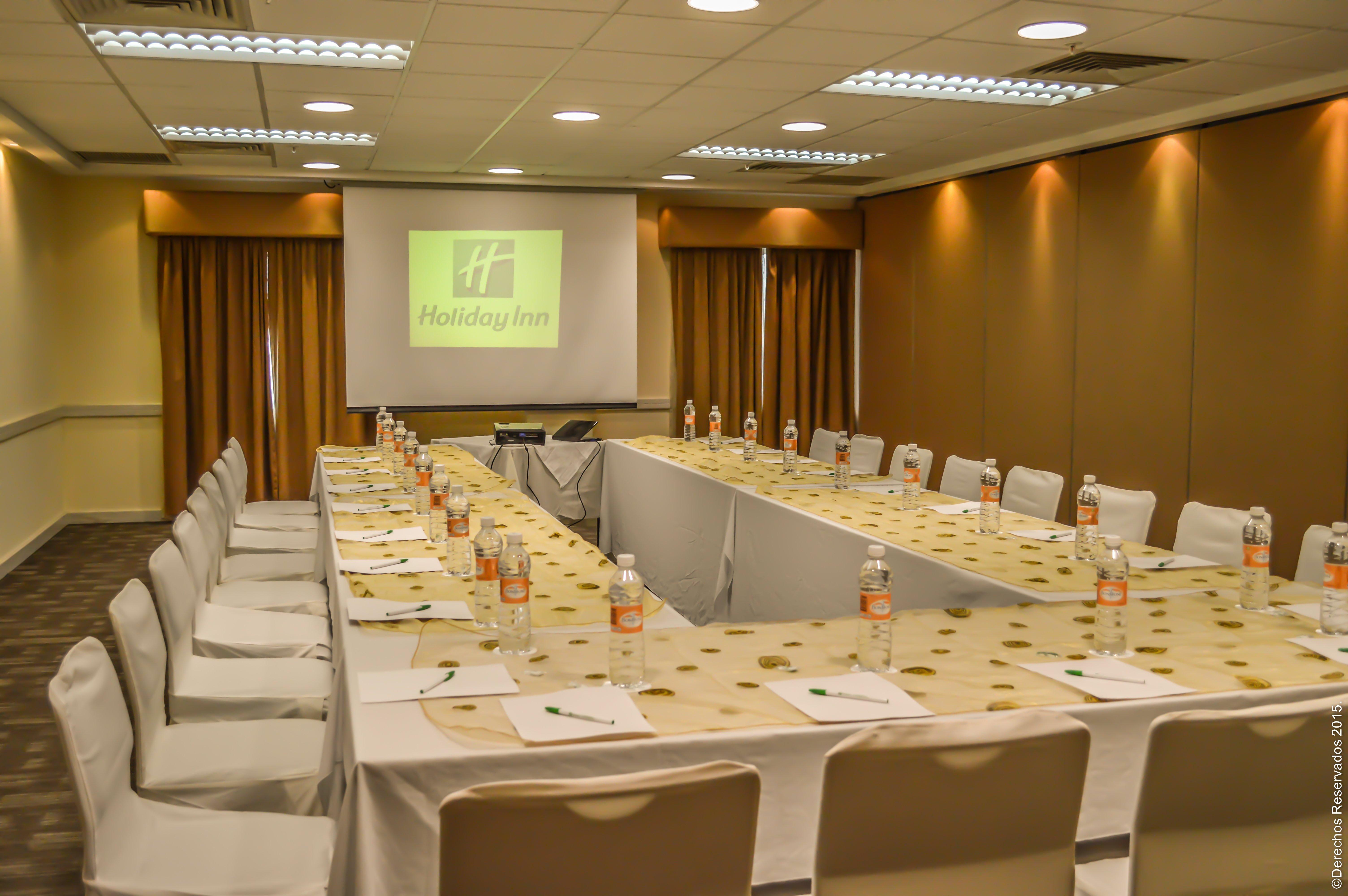 Holiday Inn Leon-Convention Center By Ihg Екстериор снимка